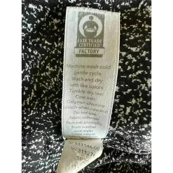 ATHLETA LIGHTNING STATIC 7/8 TIGHT SIZE XS - Picture 8 of 9